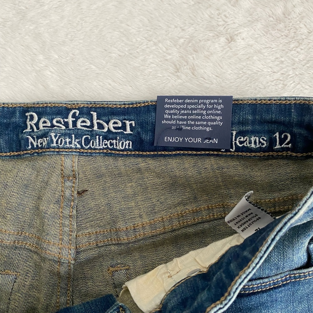 Resfebor Women's Blue Distressed Jeans - Picture 8 of 11